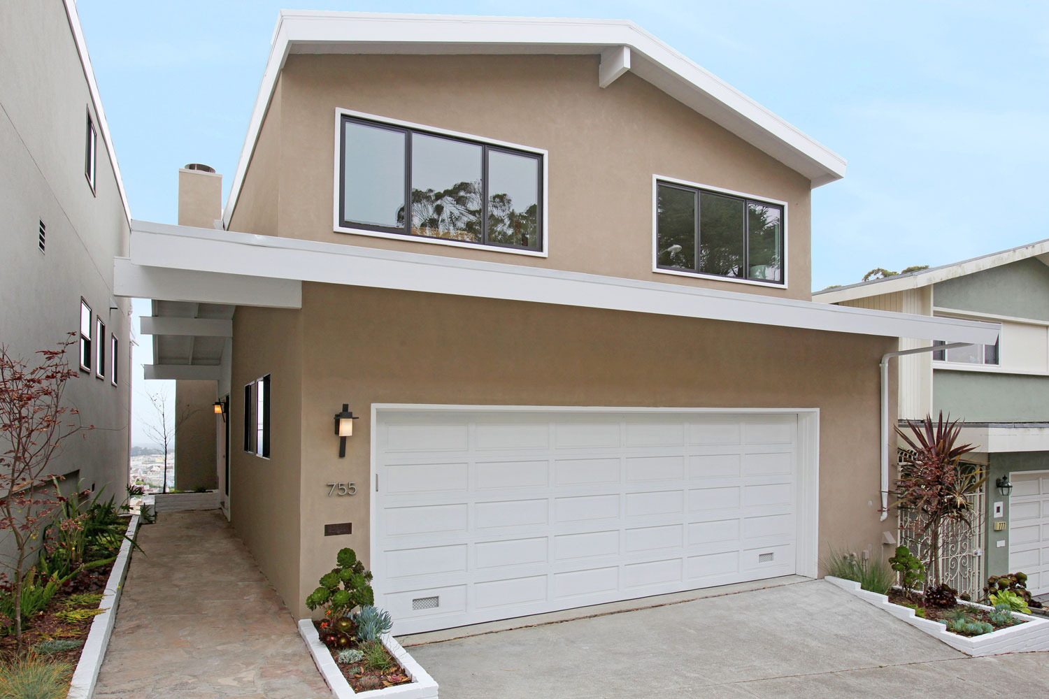 Exterior image of house