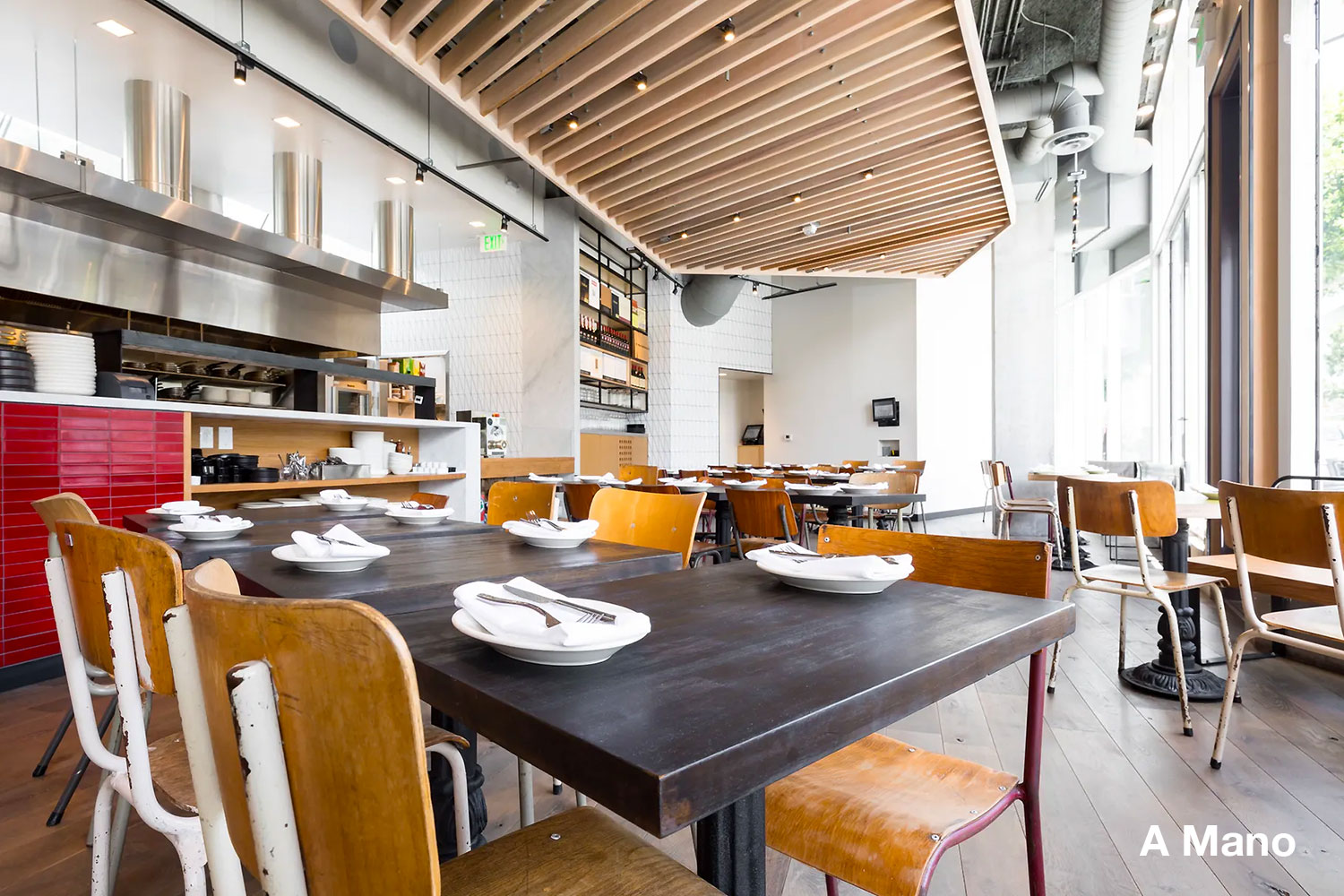 Neighbor tenant A Mano restaurant